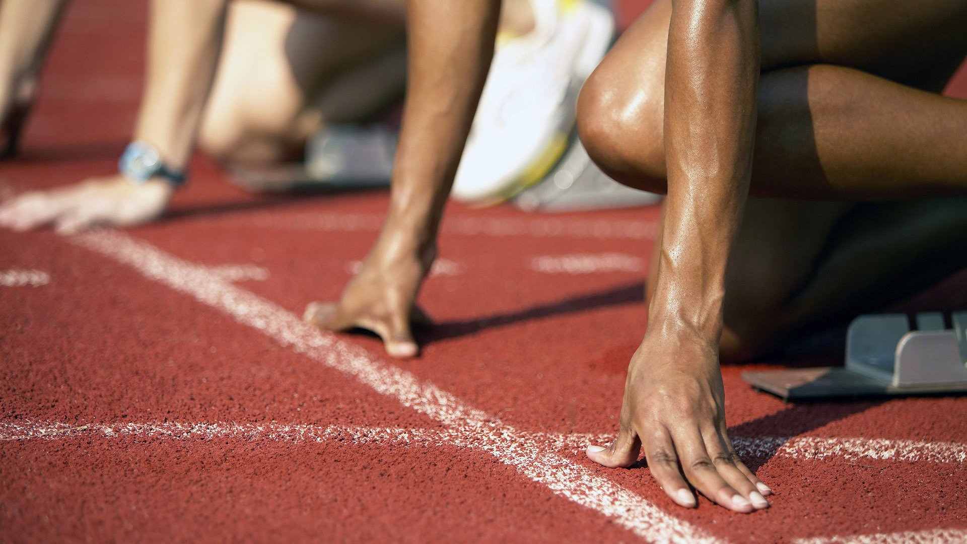 火箭锋线球员在扣篮训练中表现爆发力十足,火箭试训中锋