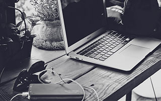 爱游戏 ayx 中国官方网站-_马术表演盛典：优雅与力量的魅力展示_，马术表演完整视频在线观看